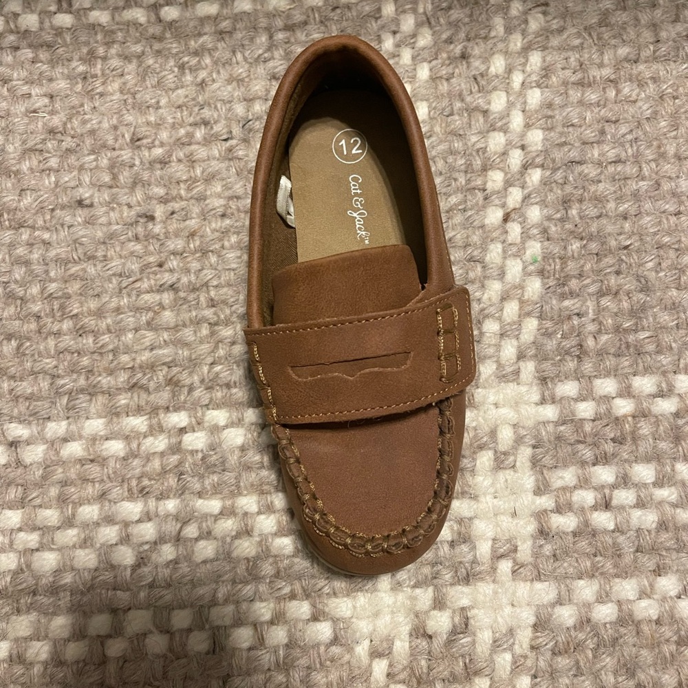 Cat & Jack left shoe only